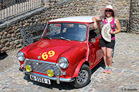 Mini en la plaza La Fragua