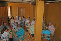 Partidas de mus en el bar de abajo