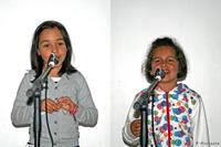 Dos contadoras de chistes