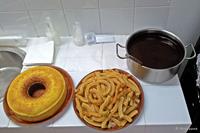 Cazuela chocolate, churros y rosquilla