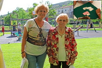 Subcampeonas del campeonato de brisca con sus premios